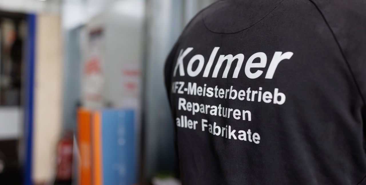 Stellenausschreibung: KFZ-Mechatroniker / Servicetechniker / KFZ-Meister (m/w/d)